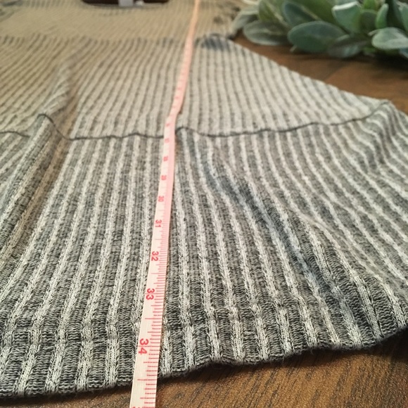 GAP Ribbed Fit & Flare Light Grey Dress Medium - Picture 6 of 8